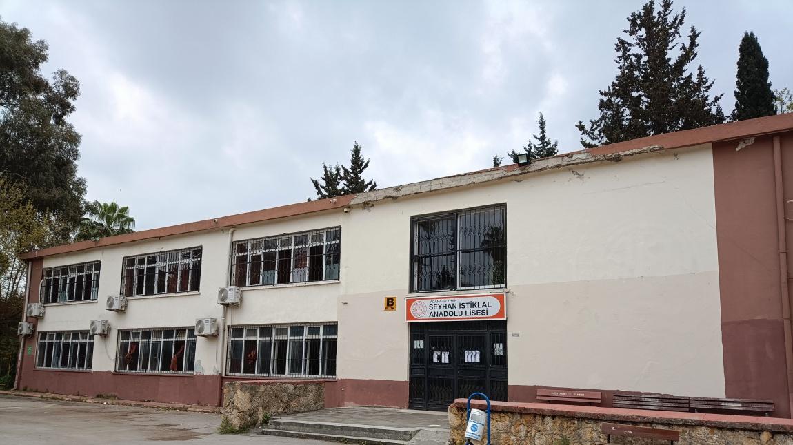 Seyhan İstiklal Anadolu Lisesi Fotoğrafı